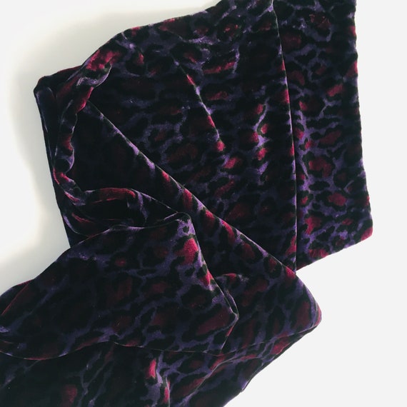 Vintage purple leopard print velvet scarf - image 7