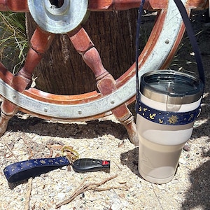 Gold and Navy Nautical Hands Free Tumbler Holder - Yeti Rambler/Ozark Cup Handle afbeelding 7