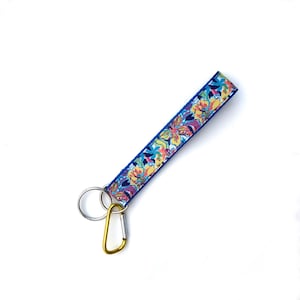 Colorful Floral Lily Style Wristlet Key Chain, Hands Free Water Bottle Handle, Key Fob