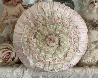 Boudoir Cushion Shabby Brocante Lace France