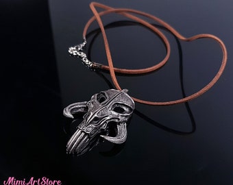 Mandalorian Mythosaur Skull Pendant. Mythosaur Skull Necklace. Mythosaur Pendant. Mandalorian Mythosaur Symbol Pendant. Gift for boyfriend