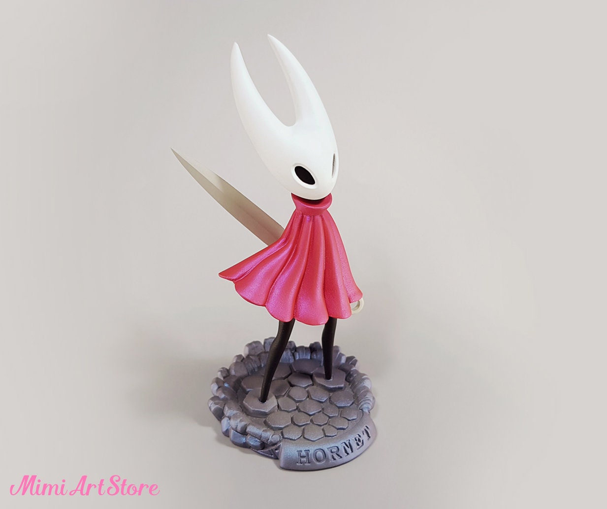 Hollow Knight 木製フィギュア やっと木製のホロウナイトのフィギュア完成した！ : r/HollowKnight