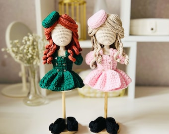 Modello per vestiti per bambole amigurumi, vestito per bambola all'uncinetto