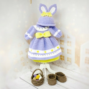 Amigurumi doll clothes pattern, crochet doll clothes pattern, amigurumi doll dress, crochet doll shoes pattern, crochet doll spring outfit