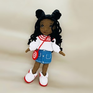 Puppen Häkelmuster, Amigurumi Puppenmuster, Kleidung gehäkelt, Amigurumi Puppe Portemonnaie, Puppenpullover gehäkelt, Puppenhaare gehäkelt