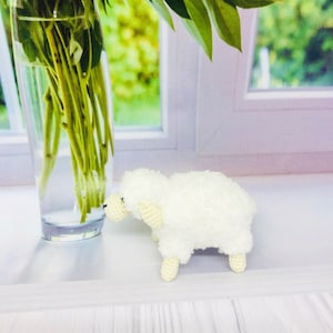 Häkelschaf Muster, Amigurumi Schaf Muster, Amigurumi Spielzeug Muster, kleines Schaf häkeln, Amigurumi Lamm Muster, Lamm Häkelmuster
