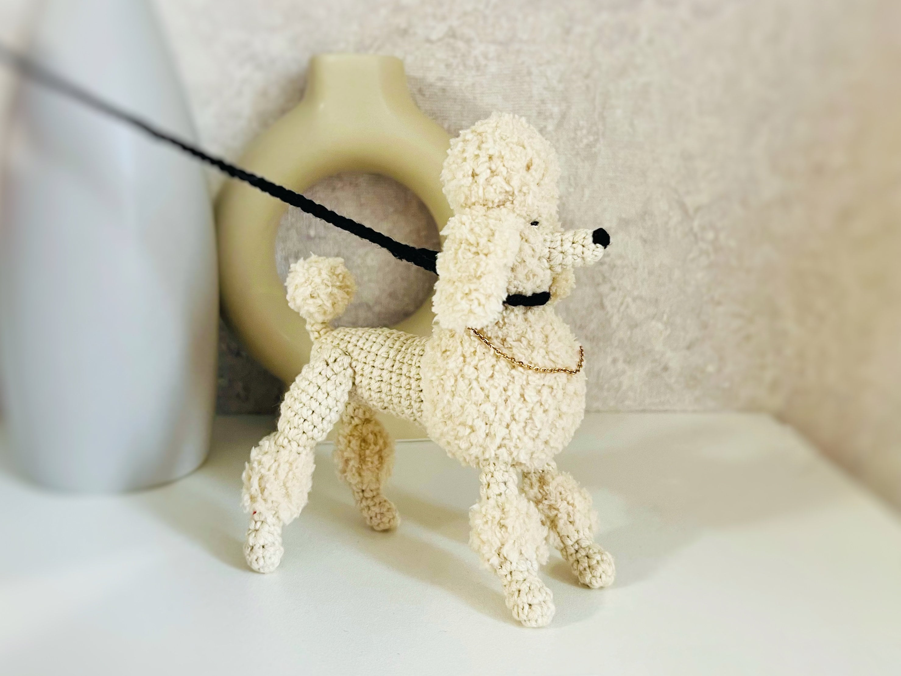 かぎ針編みのプードルのパターン、あみぐるみ犬、5インチのおもちゃ