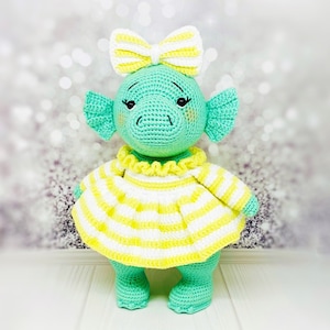 Crochet dragon pattern, Amigurumi dragon pattern, crochet dinosaur pattern, amigurumi dinosaur toy, cute amigurumi toy in dress