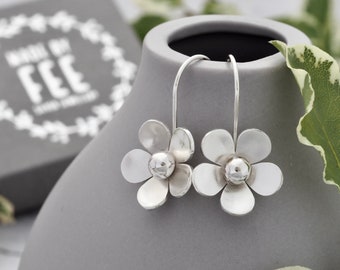 【STONEHENgE】Love Duet〜Silver Flower Earrings SA25A86F Flower Hoops – Tshatshke