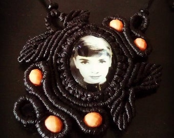 Audrey Hepburn Macrame Necklace!