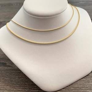 14k Solid Yellow Gold Snake Chain: Classic Italian Style, Men & Women