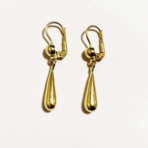18k solid yellow gold(1.50&quot;inch)classic tear drop lever back dangling earrings, stylish long smooth finishing solid gold earrings for women