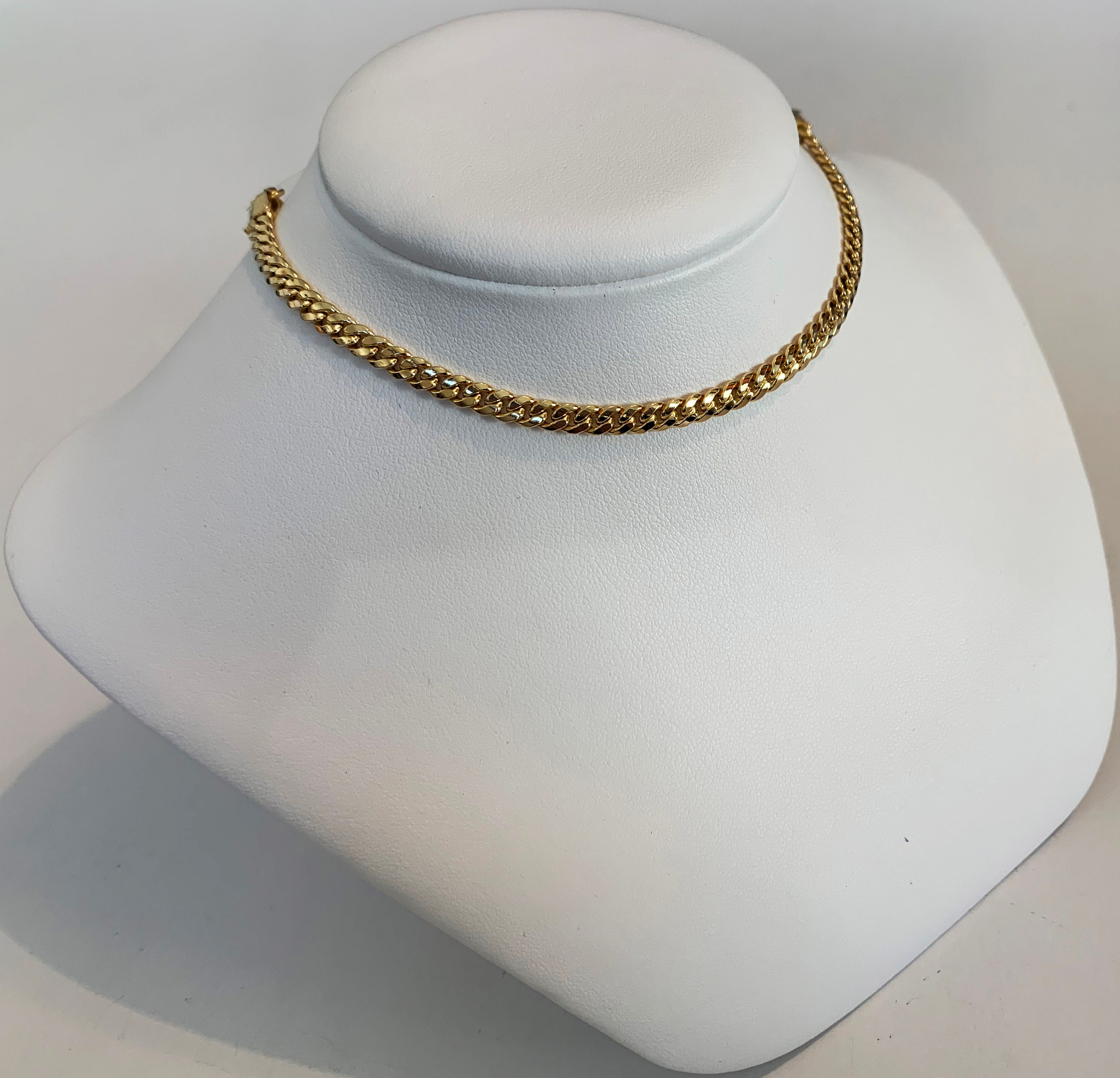 Solid Curb Chain in 14k Yellow Gold (12.18 mm)