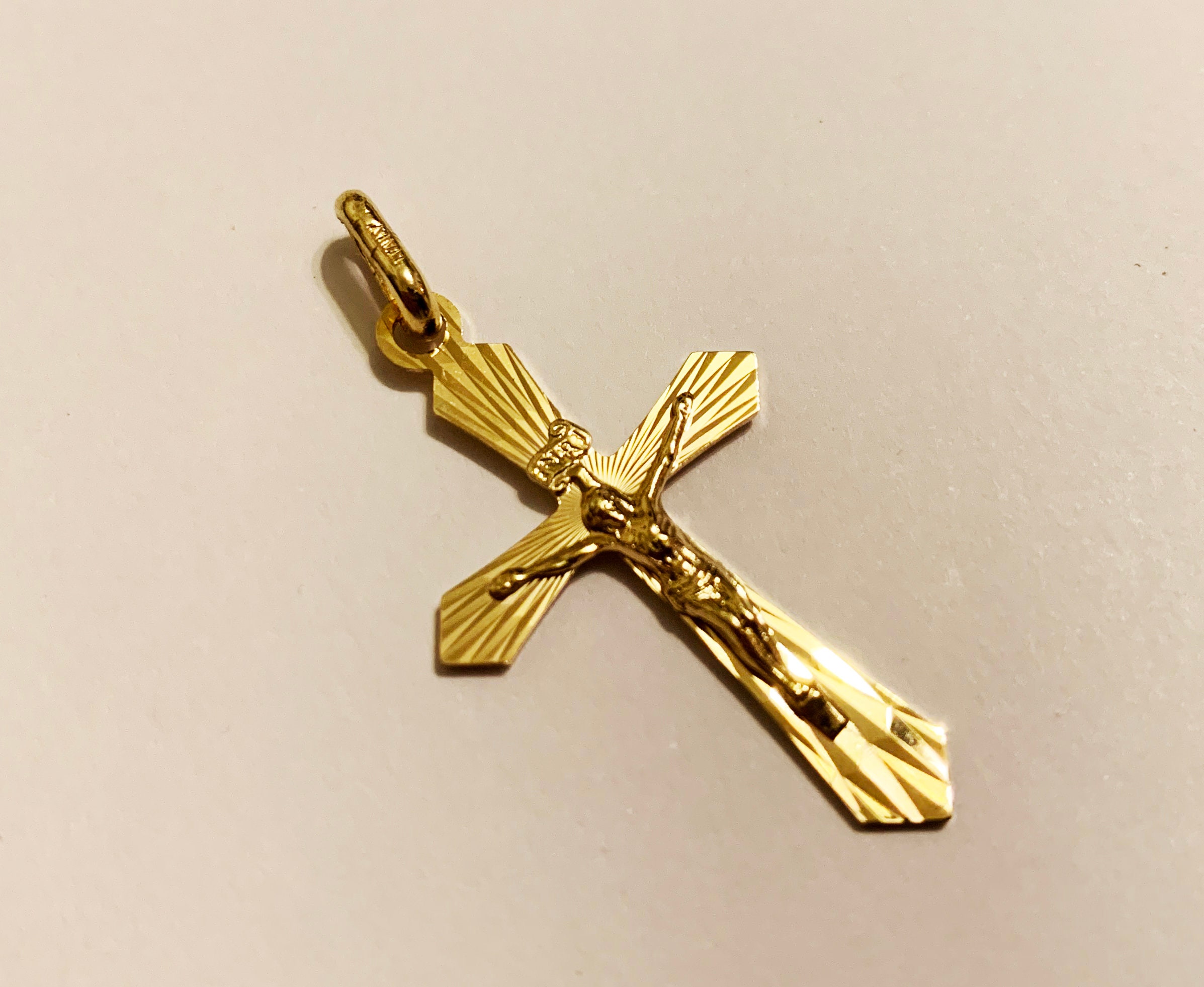 14k Solid Yellow Gold1.50inchsunshine Engraved Crucifix Cross