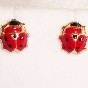 750er Gelbgold (5 mm / 8 mm) Marienkäfer Ohrstecker, ausgefallene klassische stilvolle trendy Glücksbringer große Ohrstecker aus echtem Gold für Damen