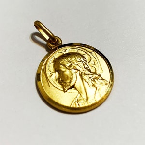 10k solid yellow gold Jesus medal pendant(12mm/17mm)work of art engraved classic round religious solid gold pendant for men and women