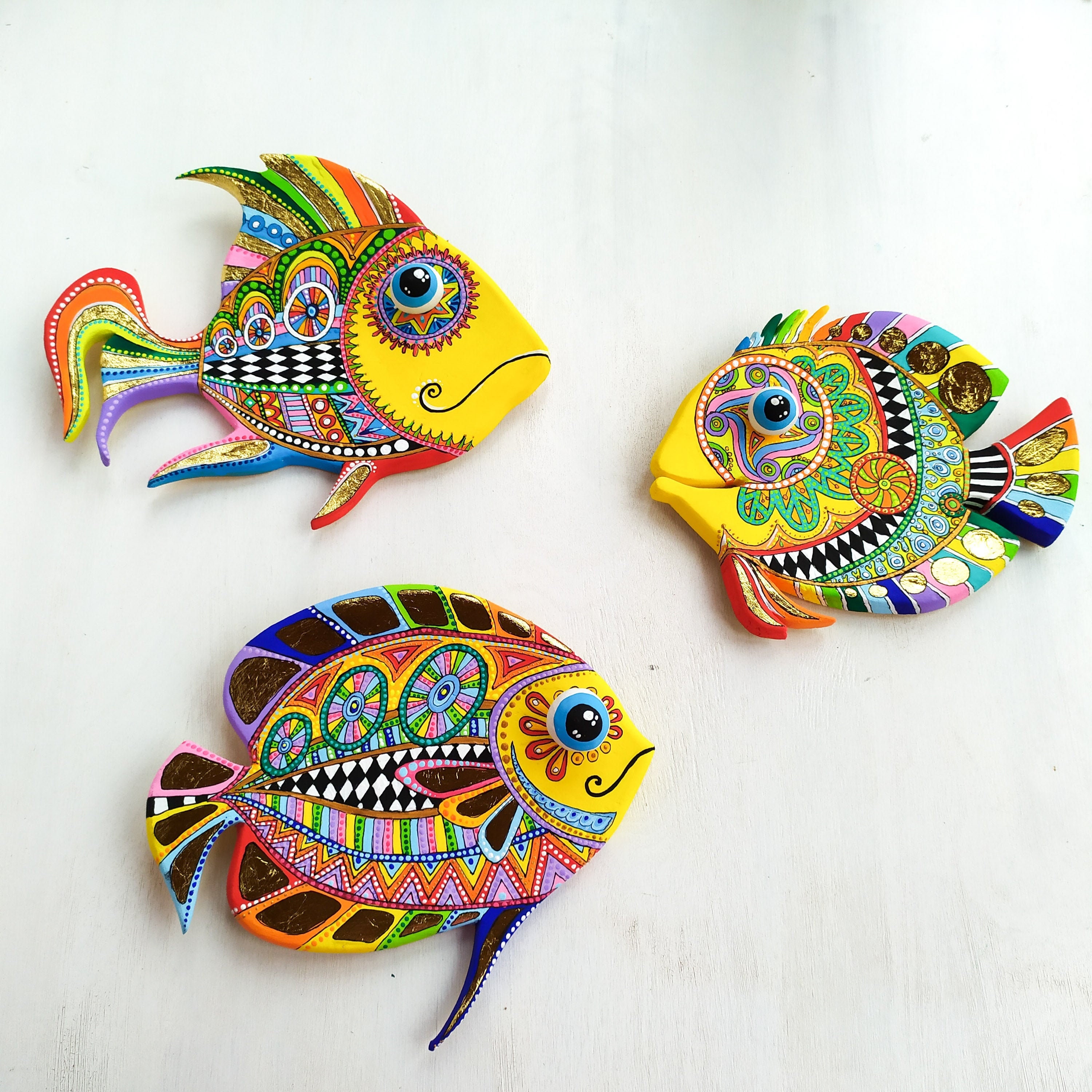 Ручная работа рыбы. Керамическая рыбка. Рыба ручная работа. Панно из глины рыба. Ручная работа рыбы.