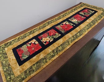 Poinsettia Christmas Table Runner: Quilted Holiday Decor (15x44)