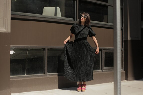 1980’s Vintage Mary McFadden Pleated Puff Sleeve … - image 1