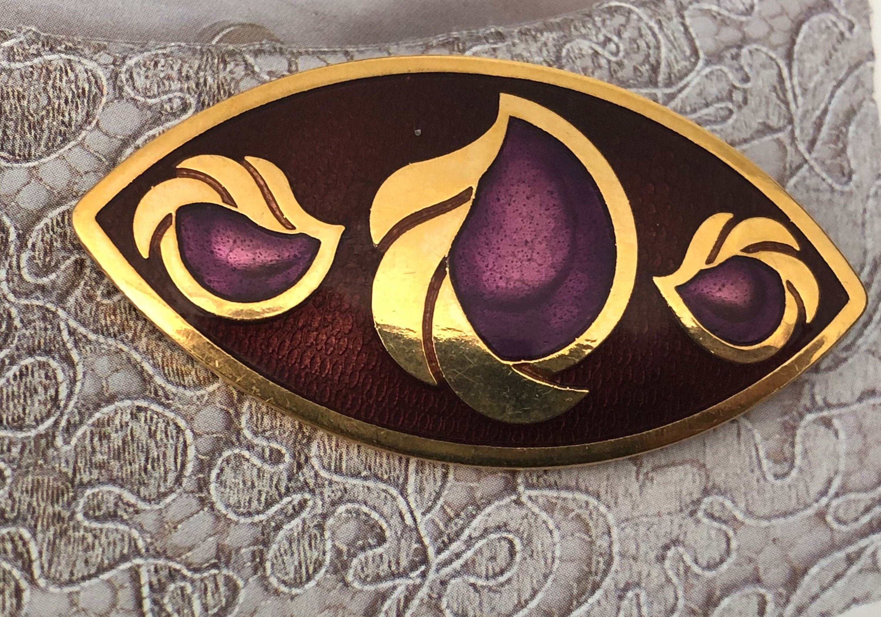 VTG 70s issey miyake BLK Clip on Brooch-
