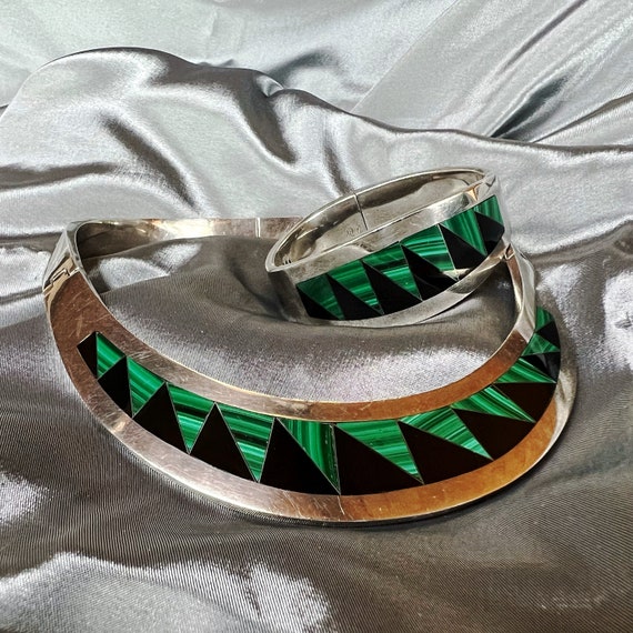 Black Onyx and Malachite Hinged Chocker and Match… - image 2