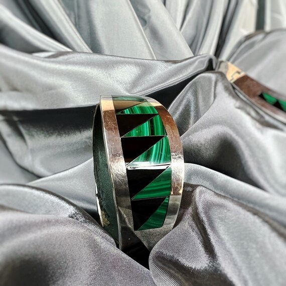 Black Onyx and Malachite Hinged Chocker and Match… - image 7