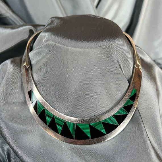 Black Onyx and Malachite Hinged Chocker and Match… - image 5