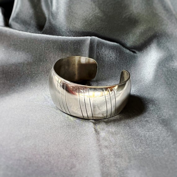 Vintage Minimalist Striped Sterling Silver Cuff B… - image 2