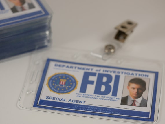 Supernatural Sam Winchester fbi Badge Card Holder ID Card Prop Fun Role Cos