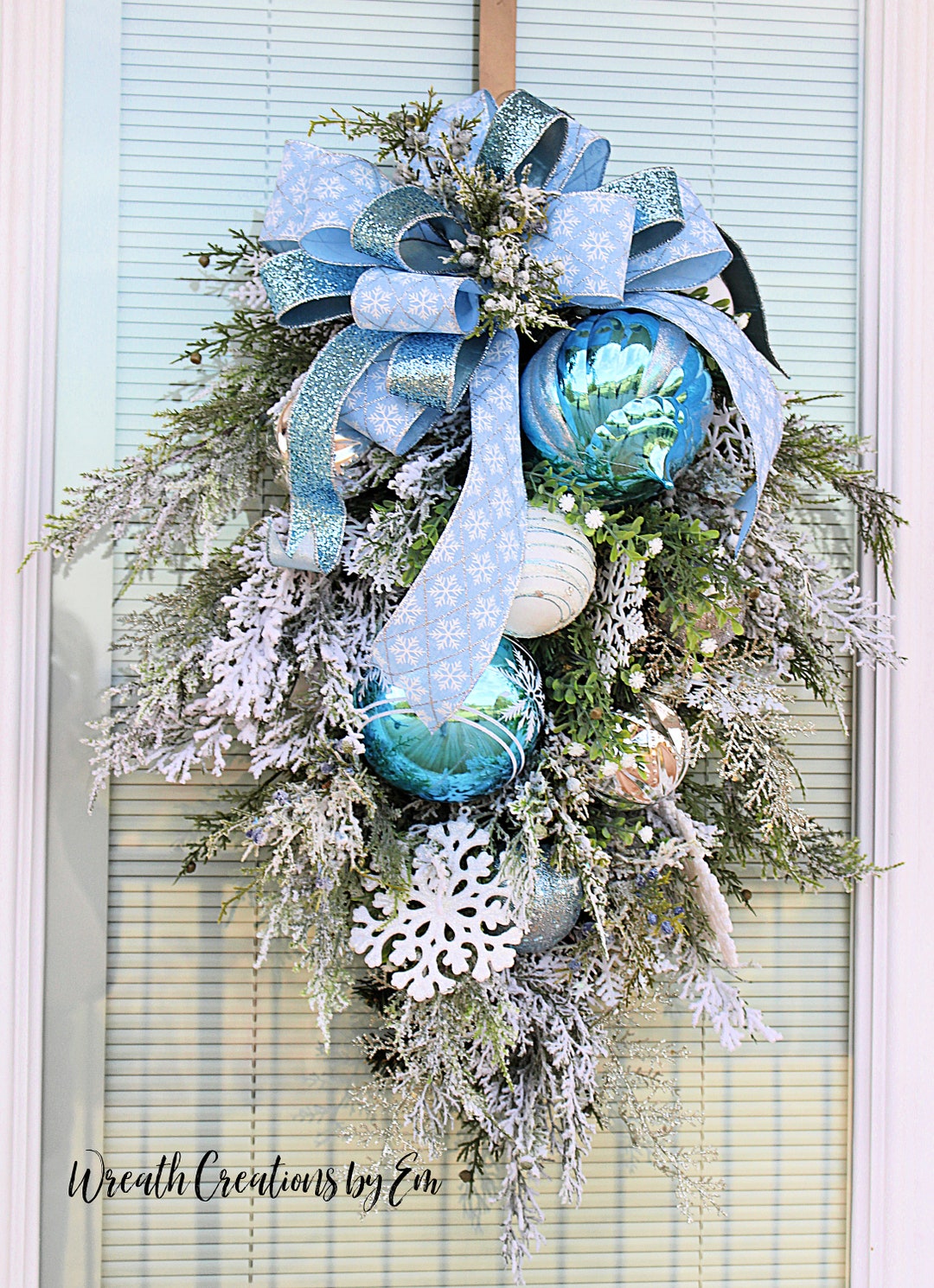 Snowy Winter Blue Swag, Blue Christmas Swag, Winter Snowflake Swag, Winter Swag, Evergreen