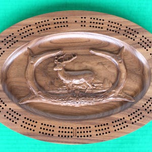 3D Carved Walnut Cribbage Board: Deer and Horns Design