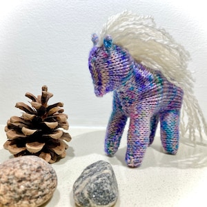 Knitted Rainbow Horse Toy, Baby Toy, Baby Gift, Nursery toy, Baby Shower, Toddler Toy, stuffed horse, handmade dolls