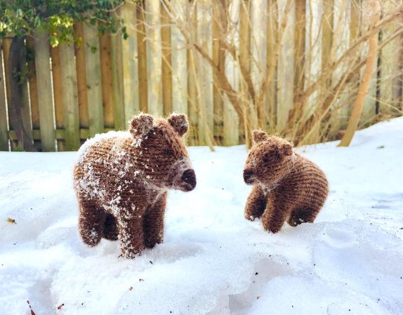 Knitted Mom and Son Grizzly Bears, Handmade Mother gift, Natural gift for mom, Soft Bears toys, Brown bears for babies, Nursery gift, Bears image 3