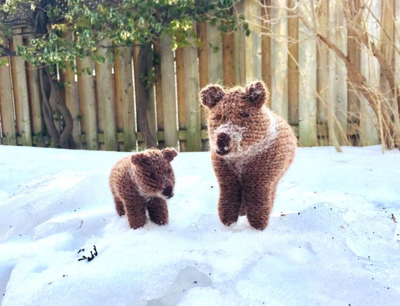 Knitted Mom and Son Grizzly Bears, Handmade Mother gift, Natural gift for mom, Soft Bears toys, Brown bears for babies, Nursery gift, Bears image 1