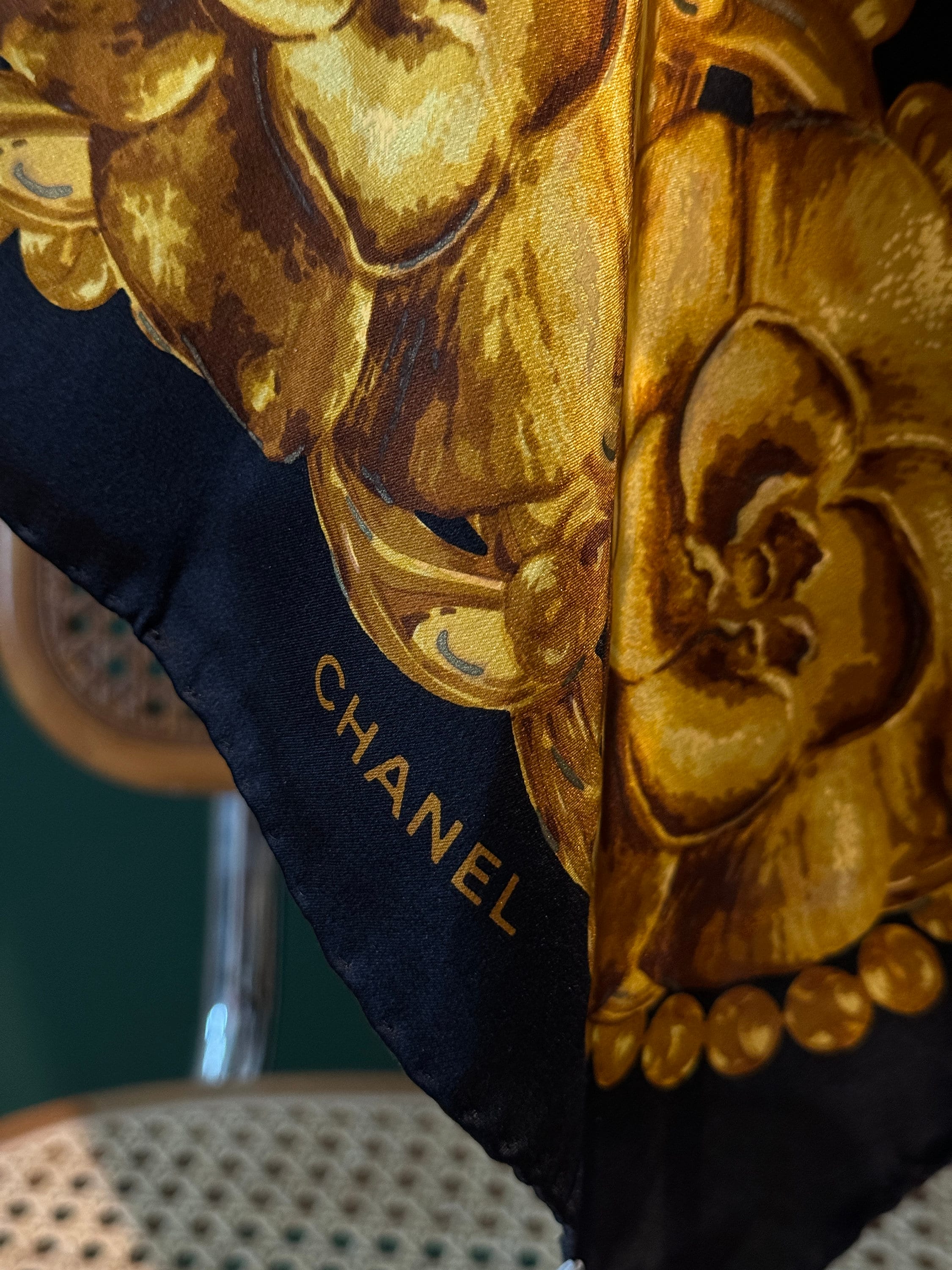 CHANEL フラワーパターン スカーフ Vintage Chanel Silk Scarf, Floral Gold Flowers Chanel Scarf