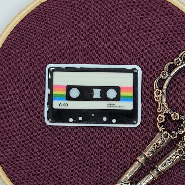 Cassette tape naald minder: retro mix tape, vintage stijl, naaiaccessoire, magnetisch, naaiwerk, borduurster, kruissteek gereedschap, borduurwerk
