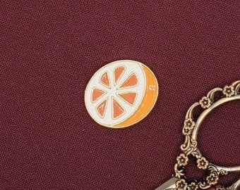 Needle minder in enamel: orange, fruit, citrus, magnetic with gold tone, gift for sewist, cross-stitch, embroidery hoop accessory
