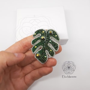 Variegated monstera brooch; Green leaf plant pin, Tropical palm felt brooch; exotic plants