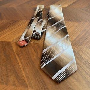 Vintage 70s Marquis Men&#39;s Tie Super Wide Retro Brown Gradient Necktie