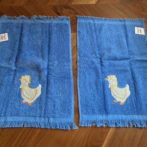 Blå handdukar med fingertoppsmotiv från 1970-talet - Retro set om 2 - Ankapplikation bild 4