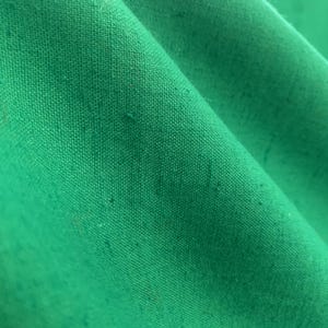 Vintage MCM Green Nubby Textured Cotton Fabric 3.1 yards / Emerald Retro Vintage Sewing Yardage Remnant