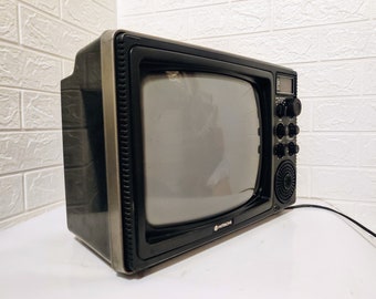 Vintage Portable Television/ Black Tv/ Black and White Display Tv/ Hitachi Tv / Old Tv/ Portable TV Set/Tv and Radio Receiver/ Retro Tv/ 70s