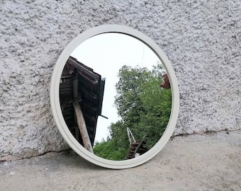 Vintage Mid Century Modern Round Mirror / Plastic Round Mirror / White Wall Mirror /Space Age Mirror / Retro Home Decor/ 70s
