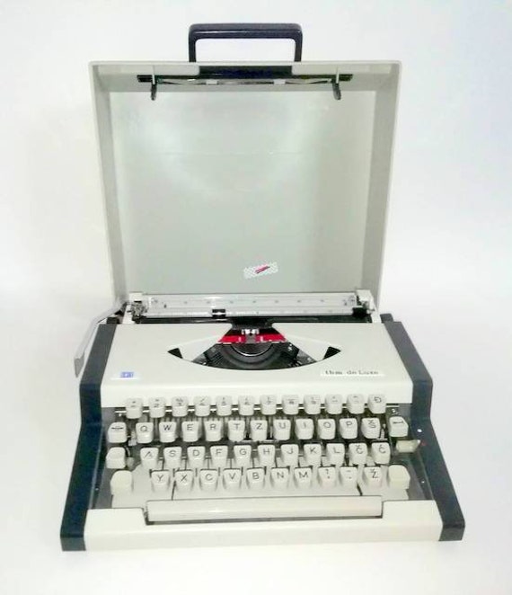 Dibujo de máquina de escribir mecánica vintage