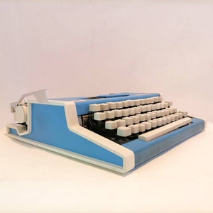 Máquina de escribir vintage / máquina de escribir con caja / Unis tbm de Luxe Typewriter / Unis tbm de Luxe Typewriter / 70&#39;s / Yugoslavia / Blue Typewriter