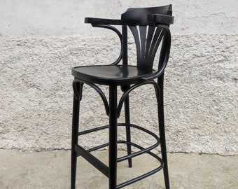 Sgabello da bar in legno vintage/ Sedia da isola da cucina alta/ Thonet in legno curvato/Sedia da bar retrò nera/Stile da pub irlandese vintage/Jugoslavia/anni '70