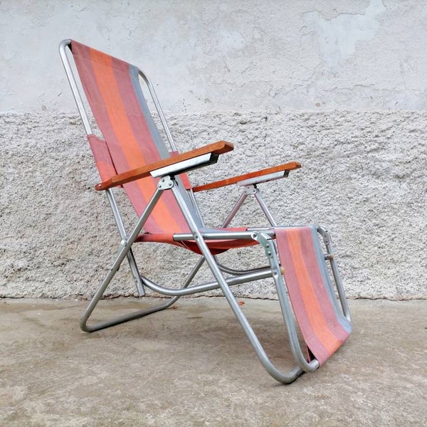 Vintage Patio Chair/ Retro Picnic Chair/Folding Beach Chair/ Canvas Camping Chair/ Portable Resting Chair/Mid Century/ Old Canvas Chair/ 70s