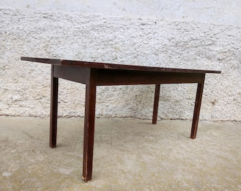 Table de salon vintage / Table en bois rétro / Table moderne du milieu du siècle / Table vintage / Ancienne table basse moderne / Table yougoslave / Années 70