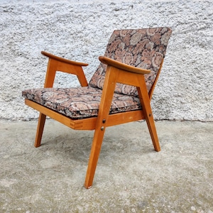 Vintage Coctail Armchair / Retro Lounge Armchair / Mid Century Modern Lounge Cocktail Armchair / Vintage Textile Armchair/ Yugoslavia/ 70s