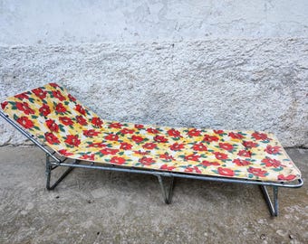 Vintage Patio Chair / Retro Deckchairs /Folding Flower Beach Chair / Canvas Sunbed Chair/ Portable Resting Chair /Old Canvas Chair /70s